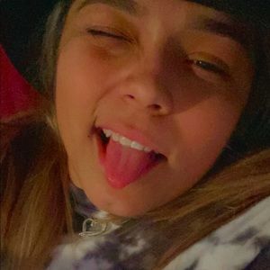 Meet your Posher, Sacha